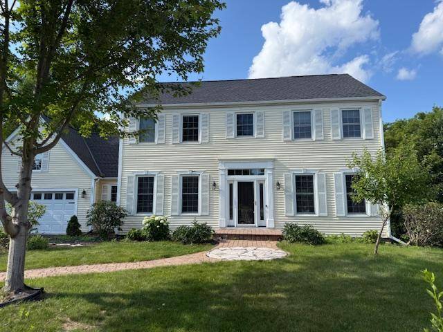 4046 Albany CIR, Eagan, MN 55123