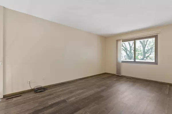 Woodbury, MN 55125,6855 Macbeth CT