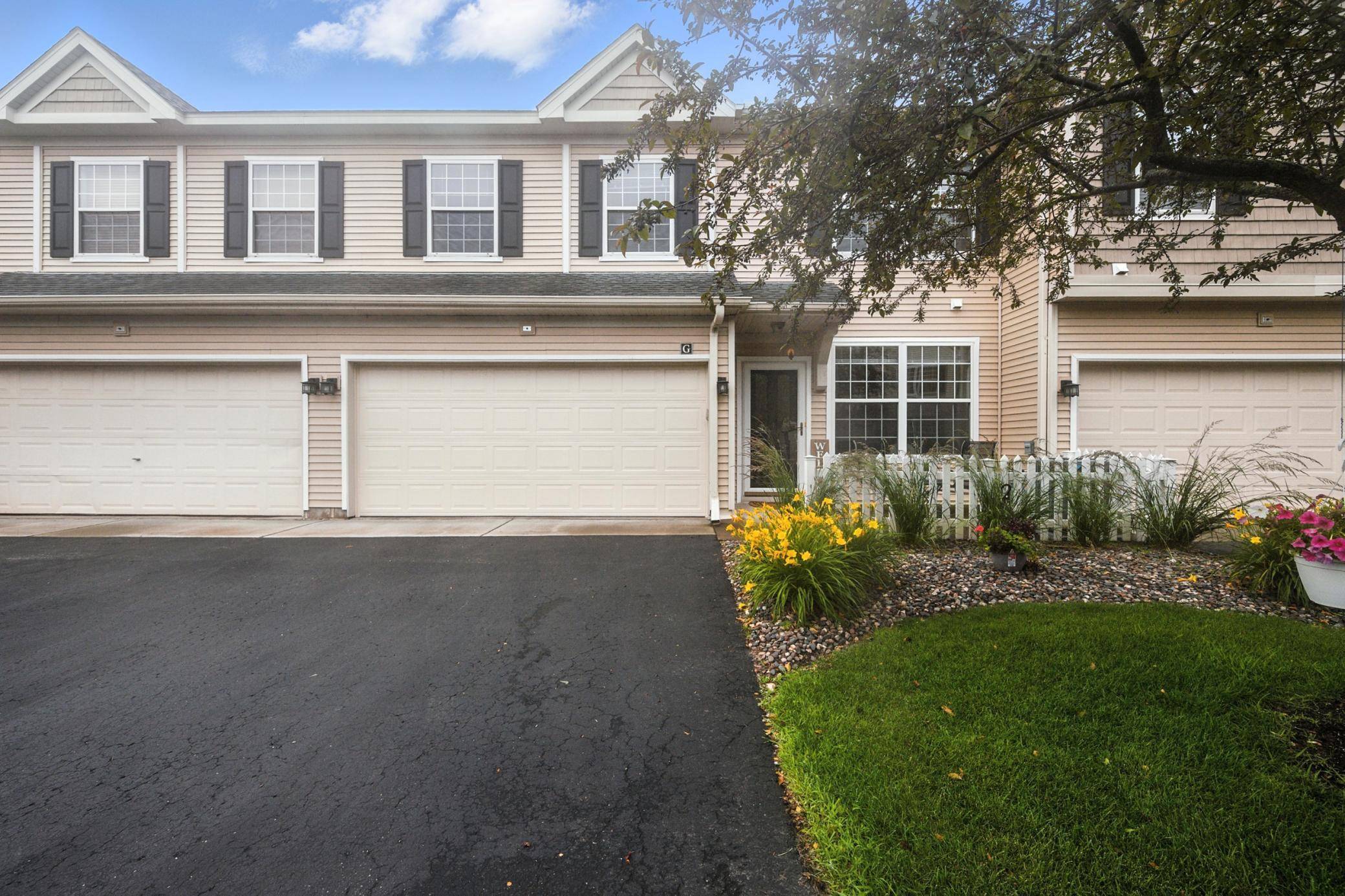 12240 Urbank ST NE #G, Blaine, MN 55449
