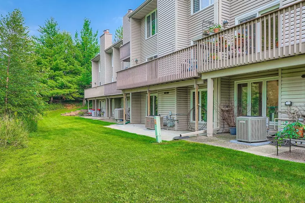 Roseville, MN 55113,399 County Road C W