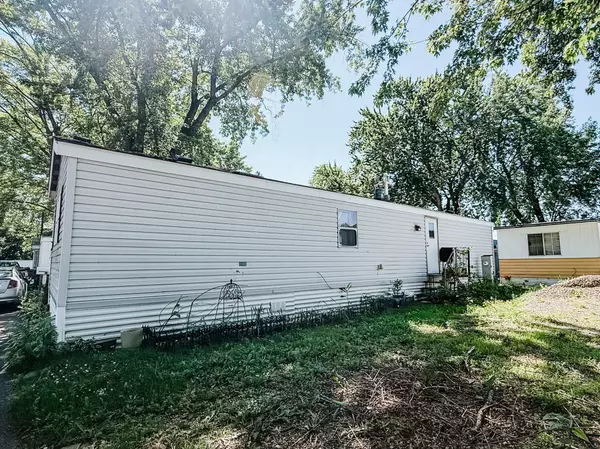 Little Canada, MN 55113,3020 Rice ST #Trl B16