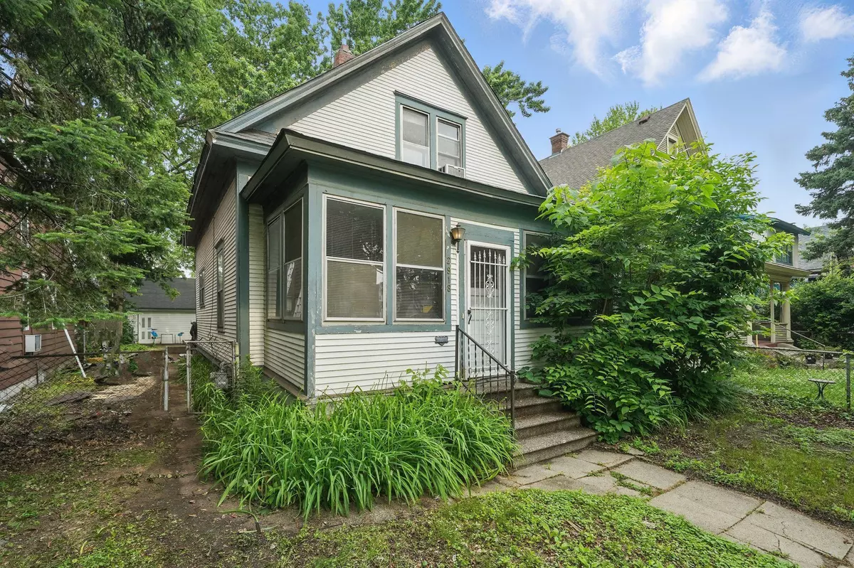Minneapolis, MN 55407,2918 15th AVE S