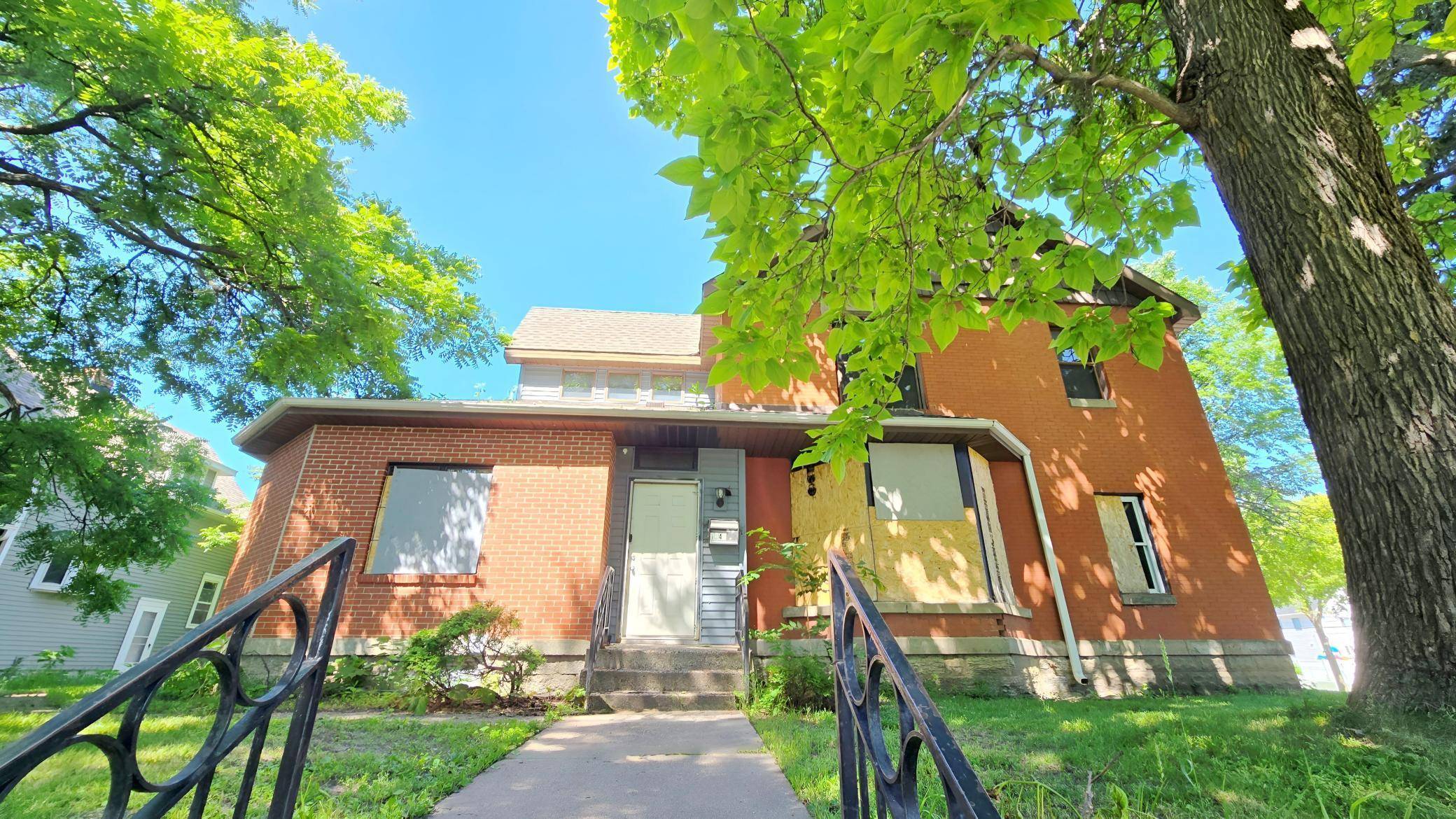 1341 Oliver AVE N, Minneapolis, MN 55411