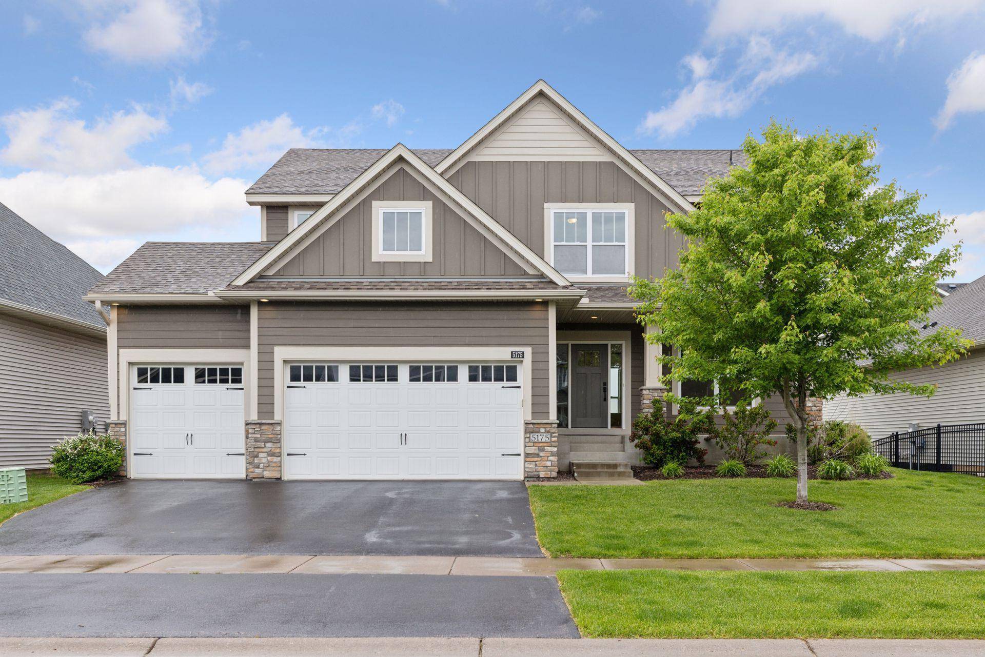 5175 White Star LN, Woodbury, MN 55129