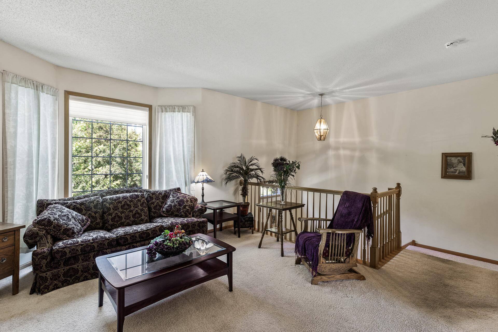 Apple Valley, MN 55124,15716 Fox CIR