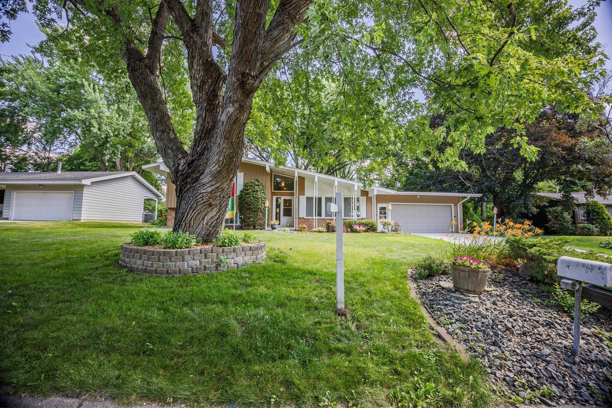 Fridley, MN 55432,7829 Alden WAY NE