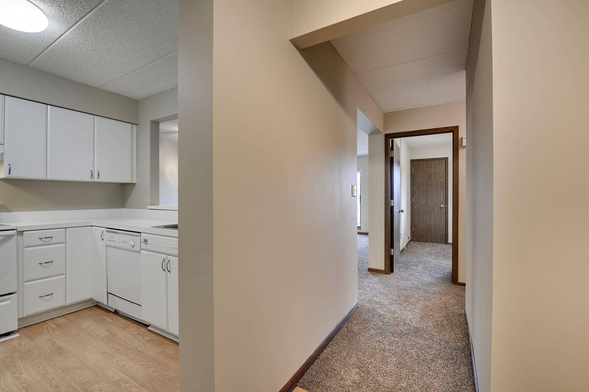 Saint Louis Park, MN 55426,3320 Louisiana AVE S #310