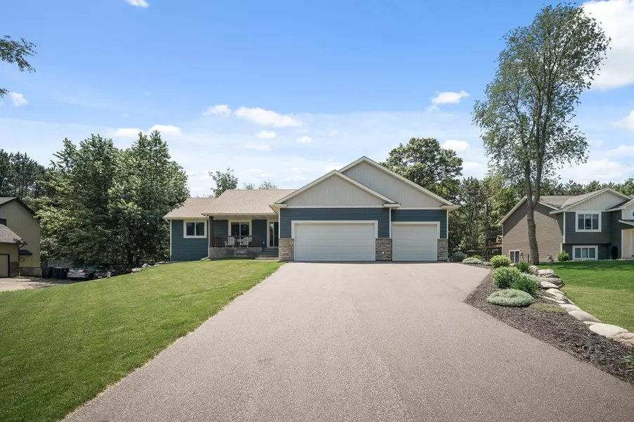 1752 209th AVE NE, East Bethel, MN 55011