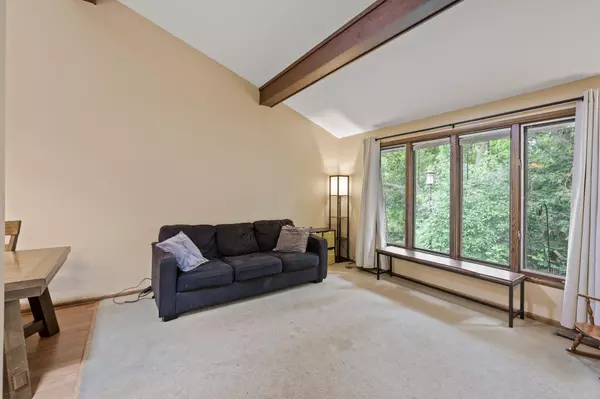 White Bear Lake, MN 55110,2608 Sumac RDG