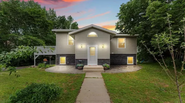 Richmond, MN 56368,21007 Edgewater RD