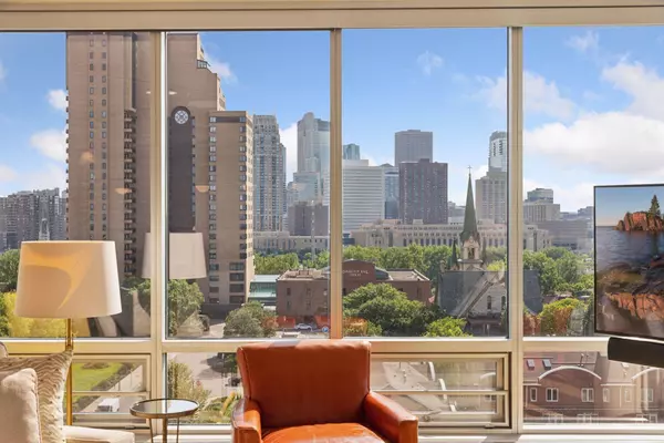 45 University AVE SE #904, Minneapolis, MN 55414