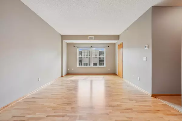Minneapolis, MN 55417,4824 E 53rd ST #422