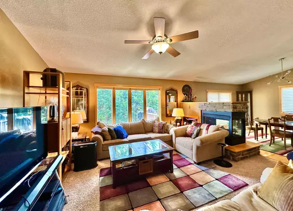 Hudson, WI 54016,1043 Labarge RD