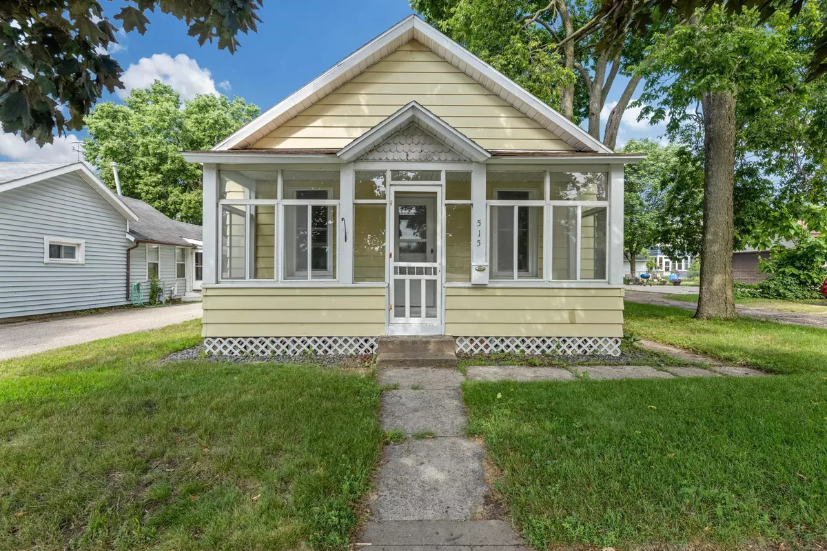 Winona, MN 55987,515 Lincoln ST