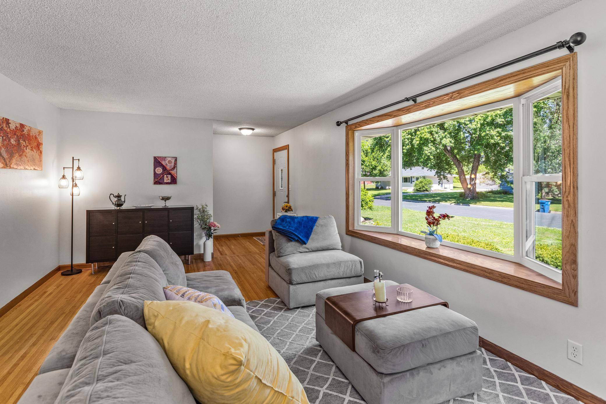 Bloomington, MN 55437,4709 W 111th ST