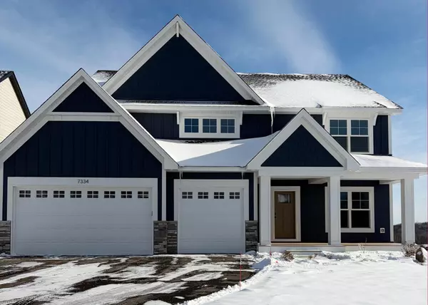 7334 Ambercrest Curve, Inver Grove Heights, MN 55077