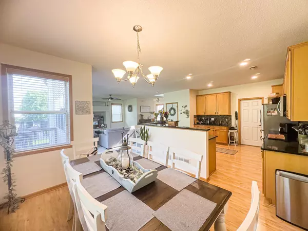 Maple Grove, MN 55311,6750 Troy LN N