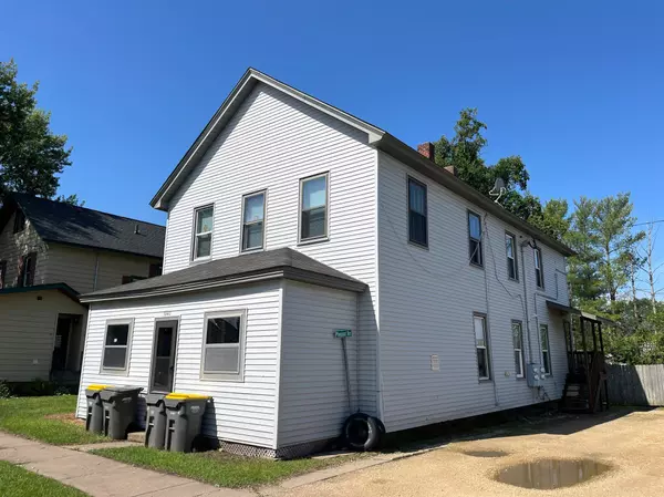 Baldwin, WI 54002,1040 7th AVE