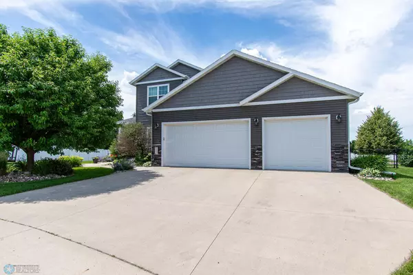 Moorhead, MN 56560,3827 15th ST S