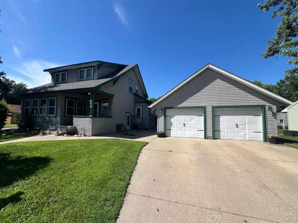 104 Main ST E, Richmond, MN 56368