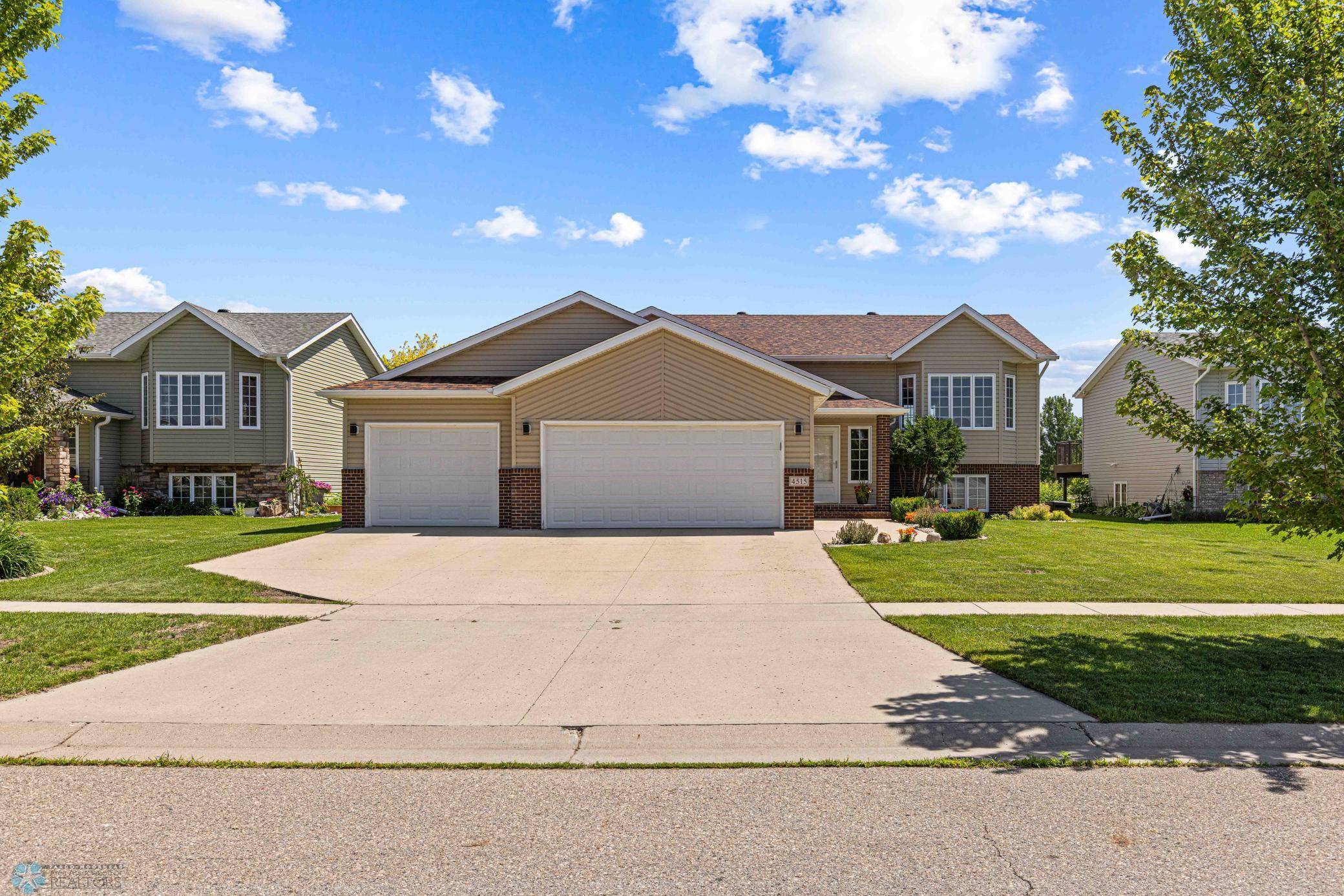 4515 Westport Pkwy, Fargo, ND 58078