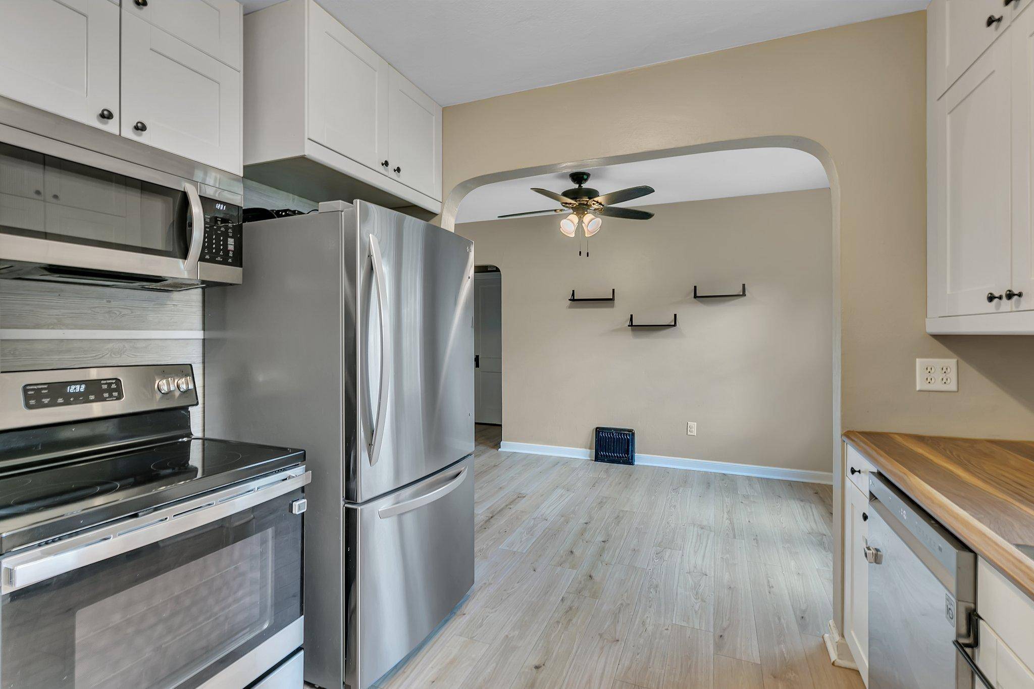 Saint Cloud, MN 56301,2604 Clearwater RD