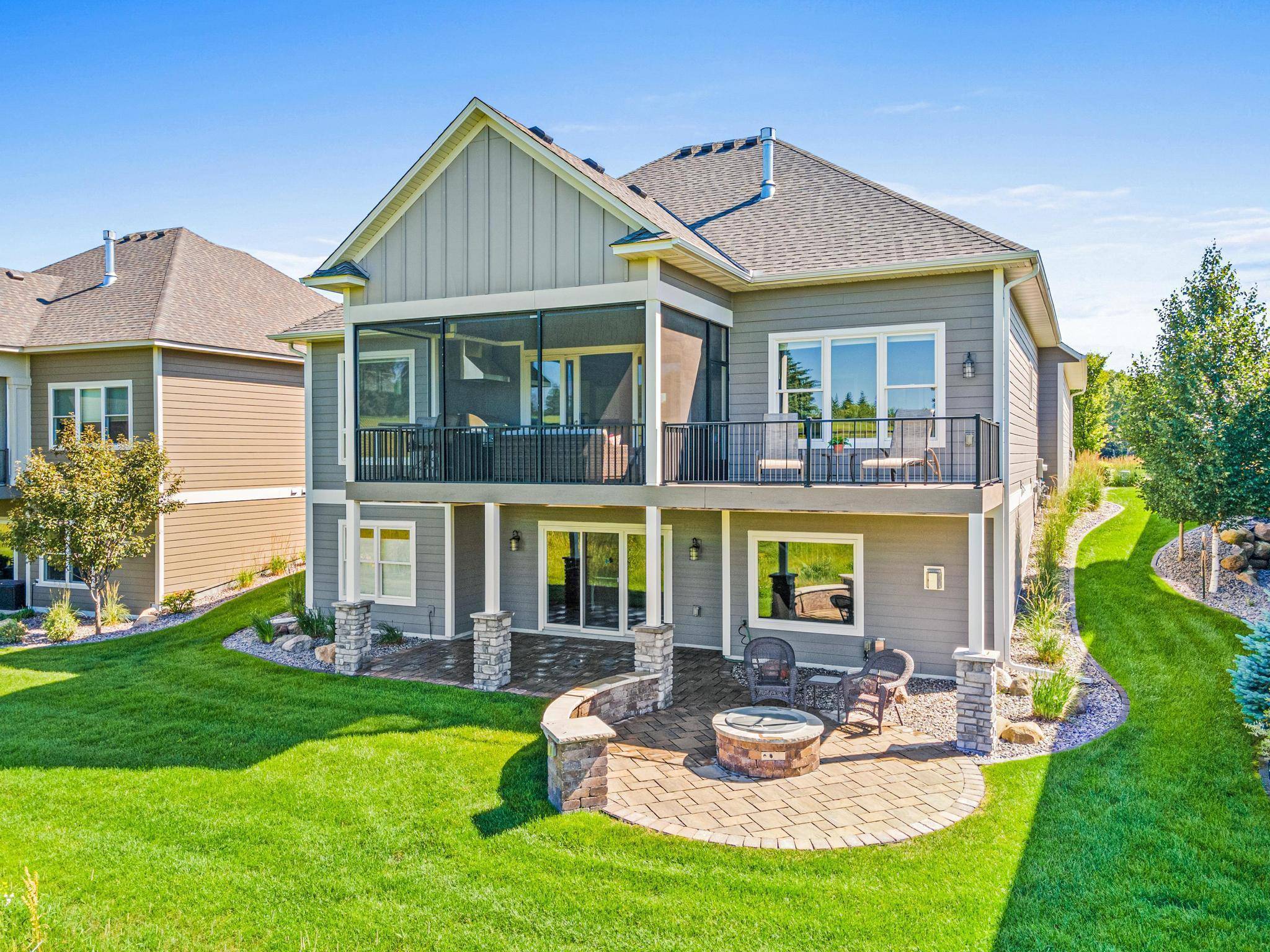 Lake Elmo, MN 55042,1972 Annika DR N