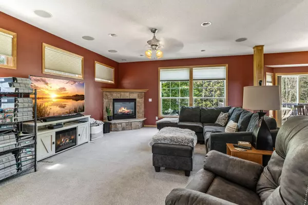 Cottage Grove, MN 55016,6352 Highland Hills BLVD S