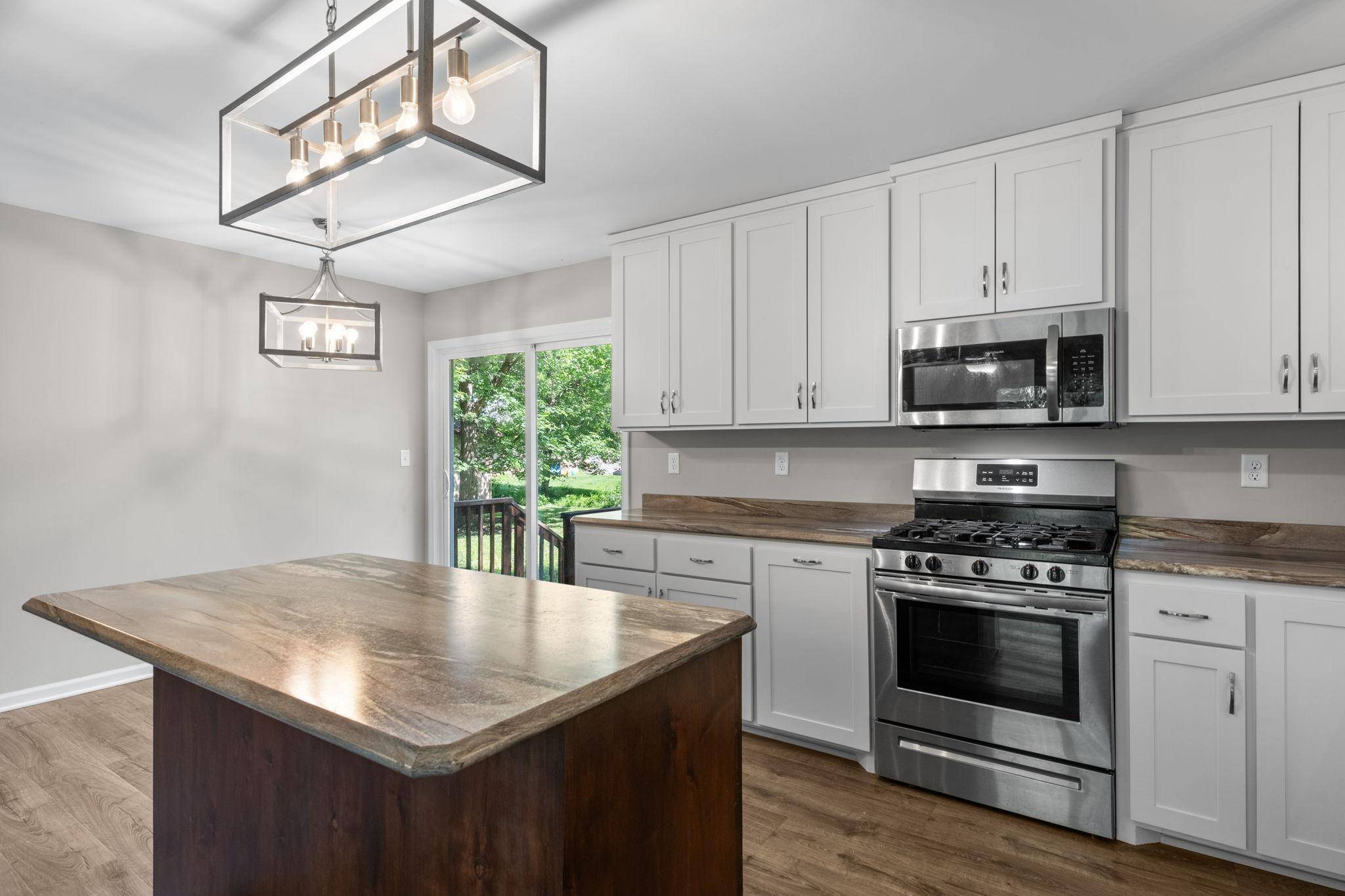 Fridley, MN 55432,670 Glencoe ST NE