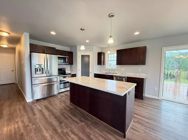 Detroit Lakes, MN 56501,1125 Village LN