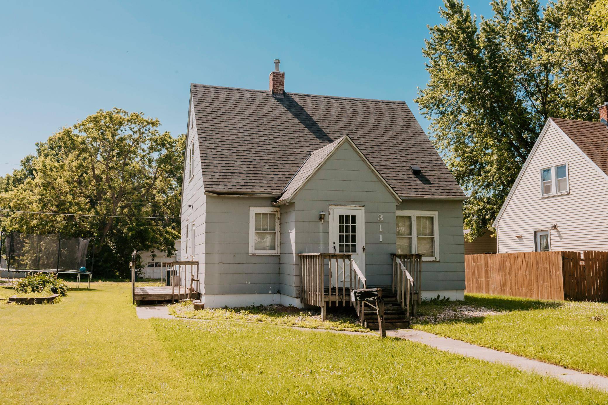 311 W 9th ST, Morris, MN 56267