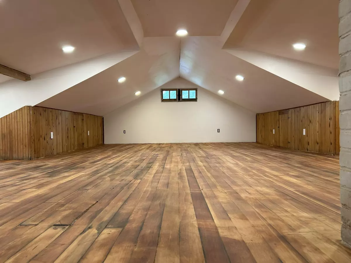 Onamia, MN 56359,203 Birch ST N