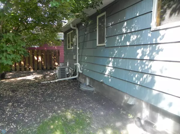 Fargo, ND 58102,1610 9th ST N
