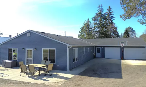 321 State 371 S, Hackensack, MN 56452