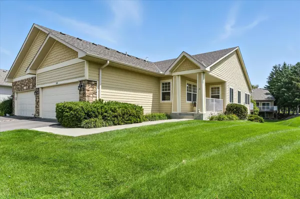 1581 Alphon DR, Victoria, MN 55386