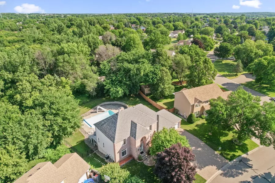 8298 Jody LN S, Cottage Grove, MN 55016