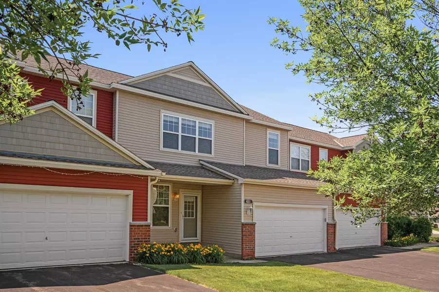 651 Ravencroft RD, Waconia, MN 55387