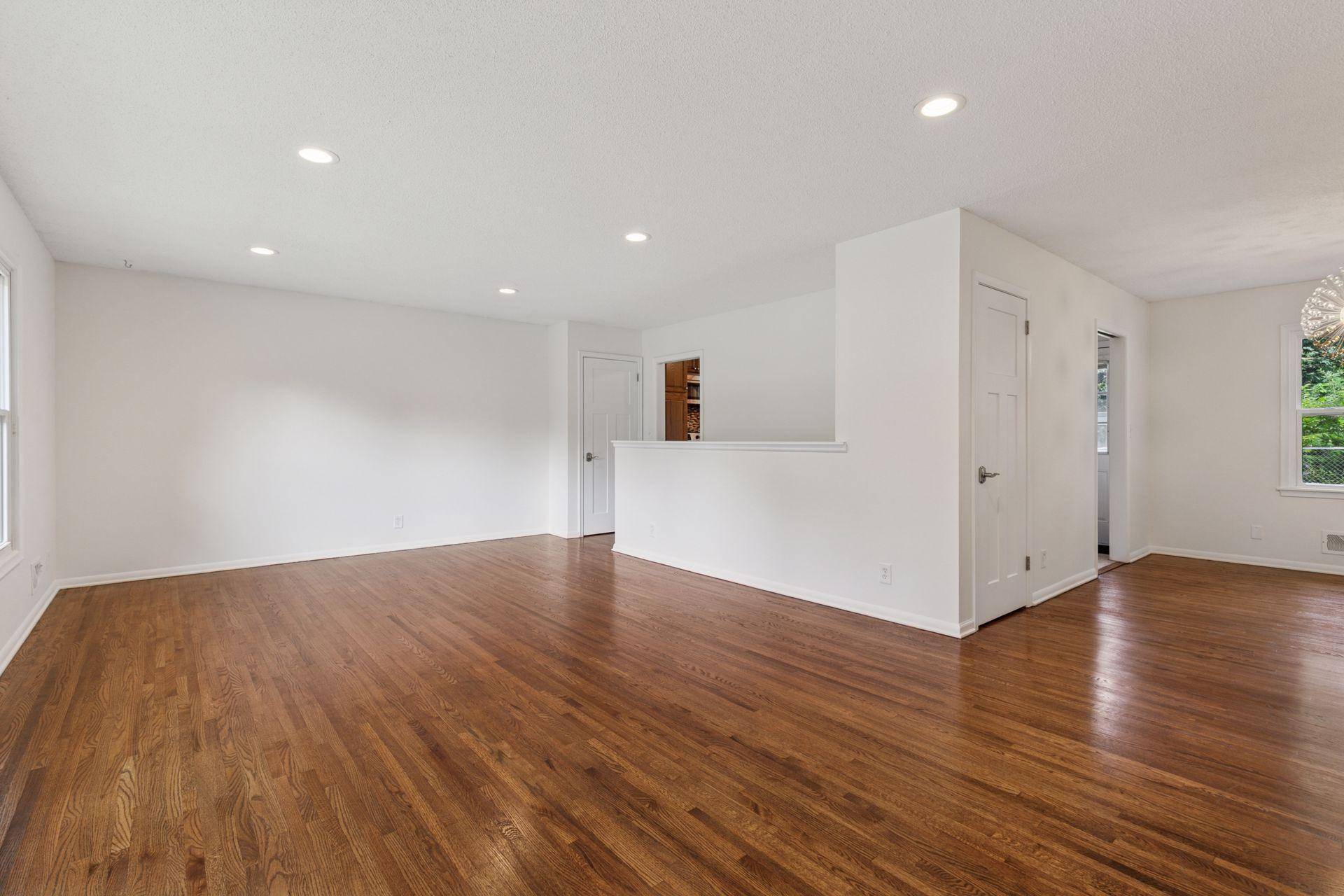 Eagan, MN 55122,2125 Sapphire LN