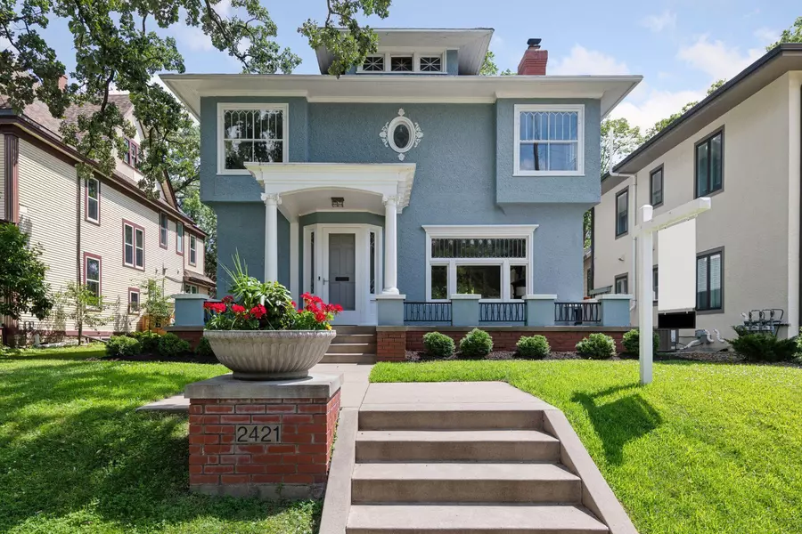 2421 W 21st ST, Minneapolis, MN 55405