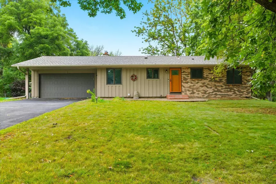 10781 Boundary Creek TER, Maple Grove, MN 55369