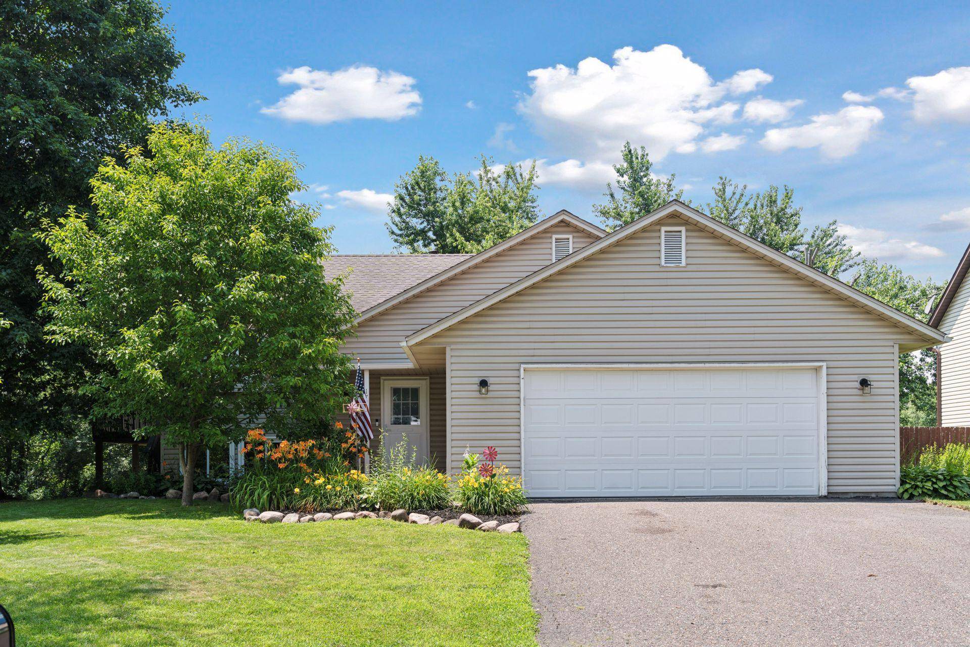 Forest Lake, MN 55025,1712 9th ST SE