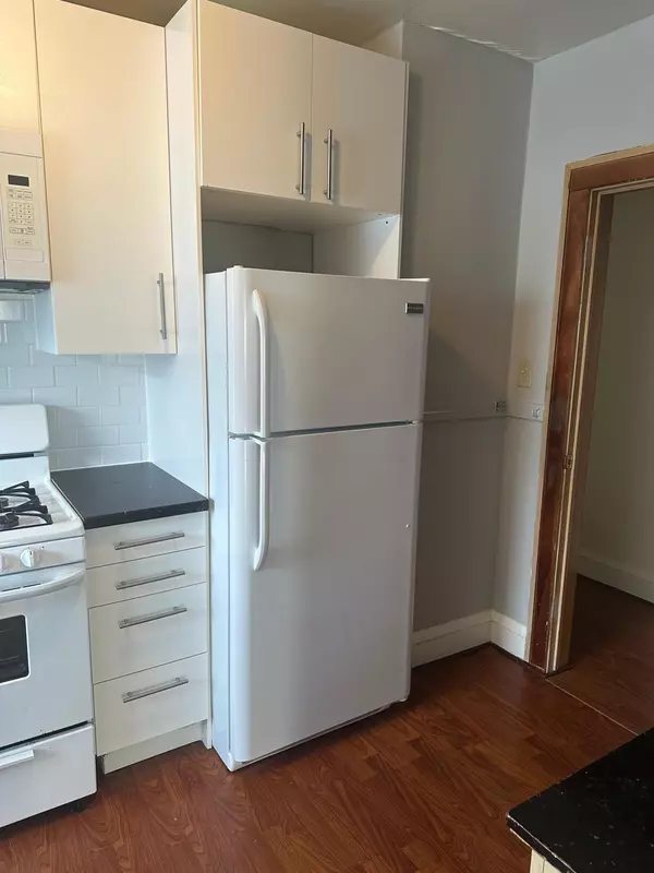 Minneapolis, MN 55407,3923 Chicago AVE