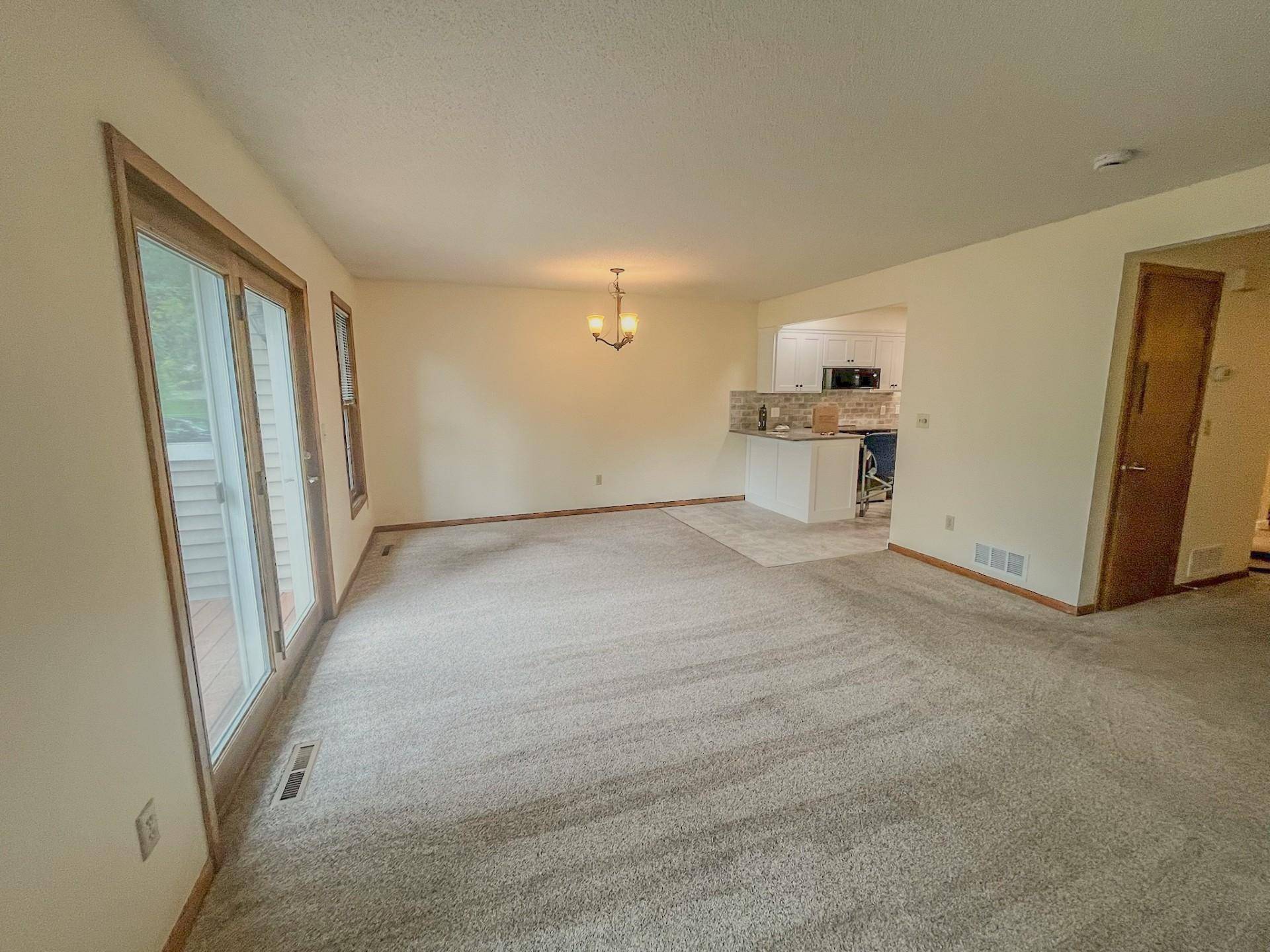 Eagan, MN 55122,4172 Knob CIR #113