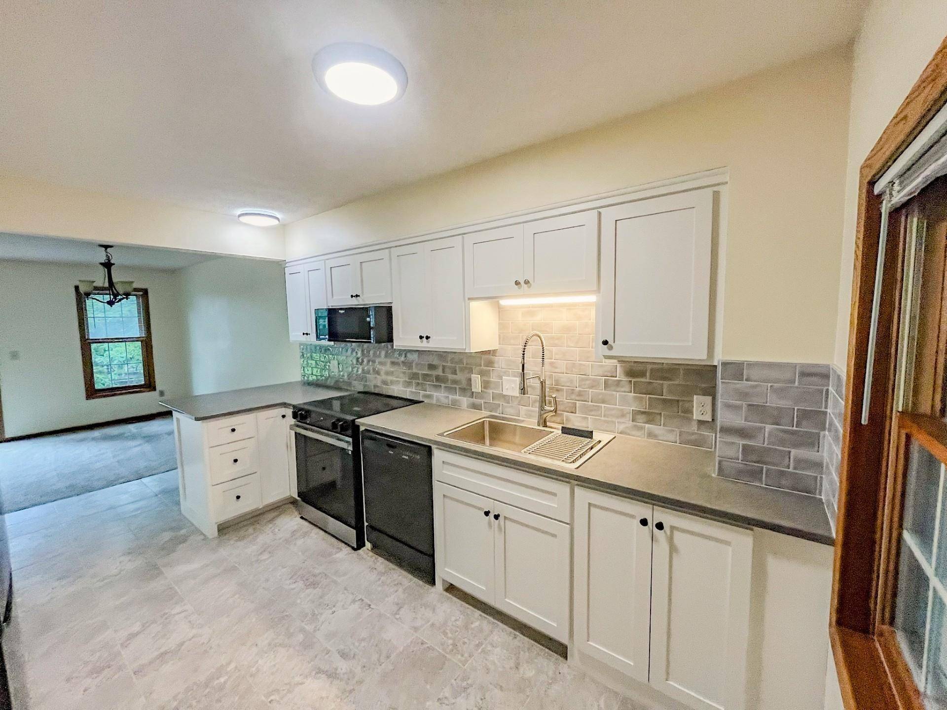 Eagan, MN 55122,4172 Knob CIR #113