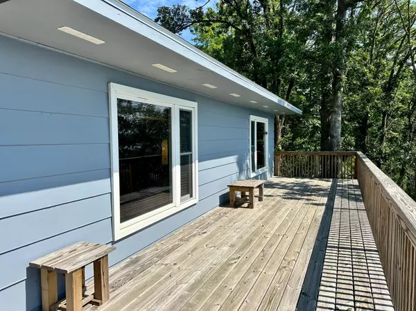 Menahga, MN 56464,37160 W Stocking DR