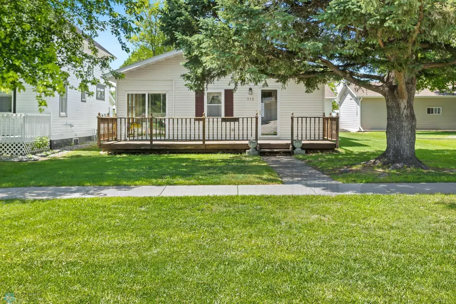 312 6th AVE N, Casselton, ND 58012