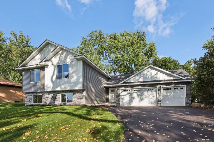 5410 Zealand AVE N, New Hope, MN 55428