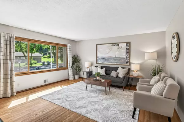 Bloomington, MN 55437,10019 Morris RD