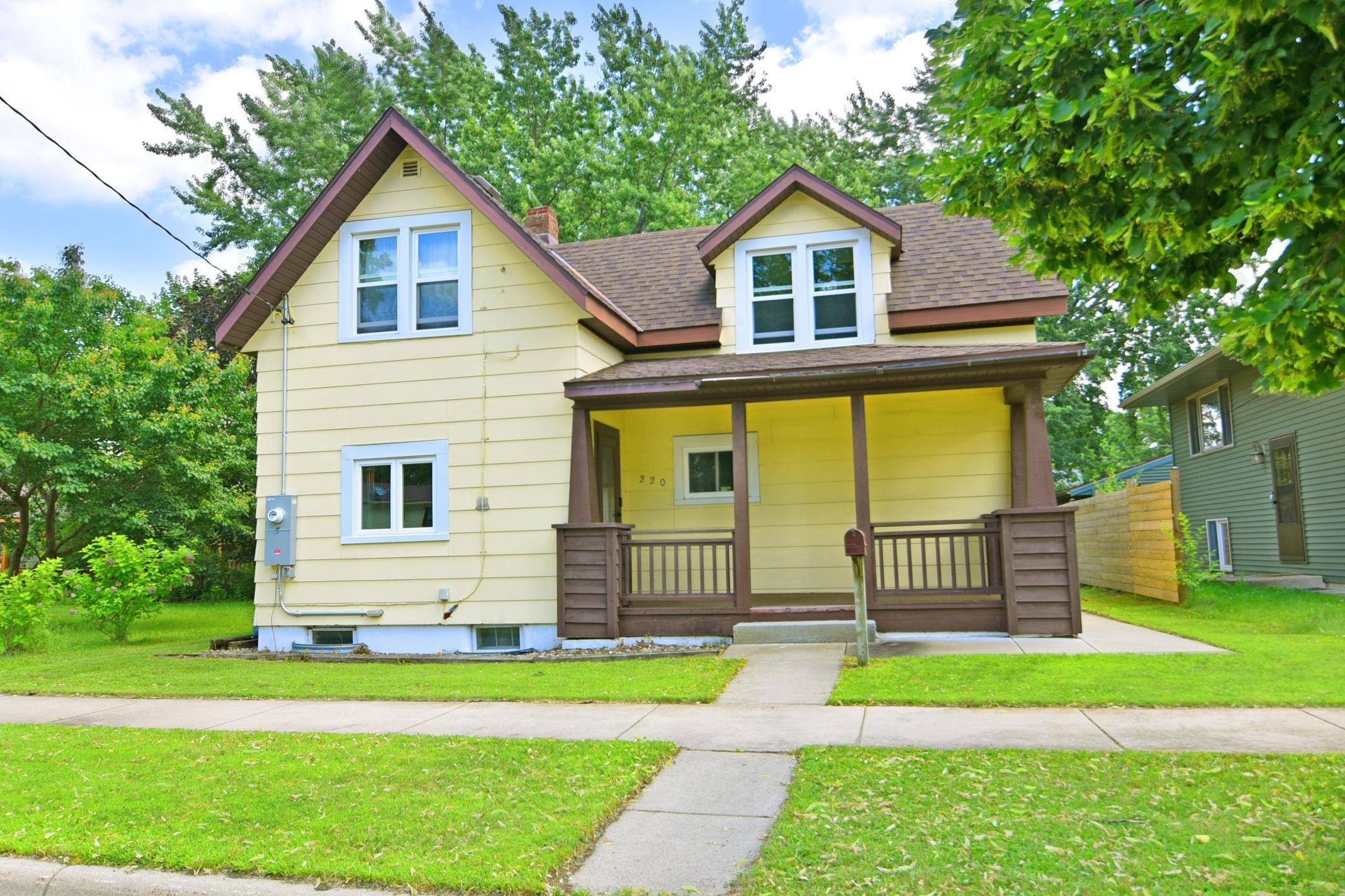 Saint Cloud, MN 56303,220 31st AVE N