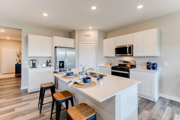 1719 Marsh View TER, Shakopee, MN 55379